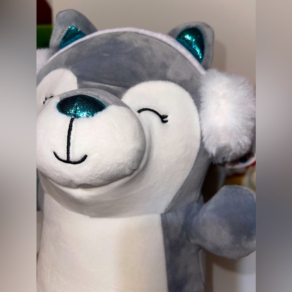 Heidi the Husky 12" Christmas Hugmee Squishmallows!